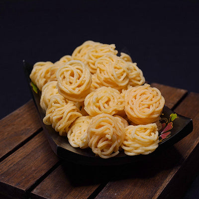 COMBO 1 (Kaara Boonthi,Milagu KaraSev,Omapodi,Kara Muruku,Bomai biscuit,Gurkure Masala,Manaparai Muruku,Thengaipal chinna muruku,Poondu Mixture,Kara Thattai,)