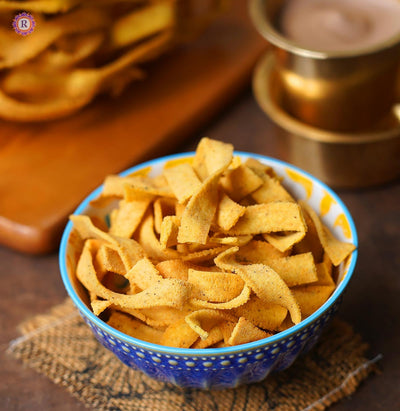 COMBO 3 (Bombay Mixture,  Andhra Murukku,  WhiteThenkuzhal Murukku,  Diamond Cuts,  Kara Boondhi,  Kurkure Masala,  Oola Pakoda,  Pori Urundai,  Coconut Burfi,  Cashew Biscuit)