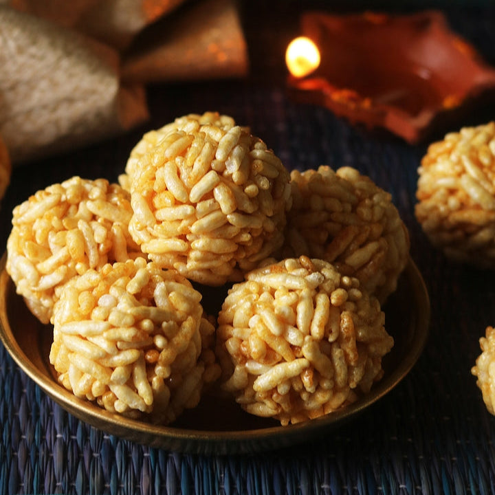 COMBO 3 (Bombay Mixture,  Andhra Murukku,  WhiteThenkuzhal Murukku,  Diamond Cuts,  Kara Boondhi,  Kurkure Masala,  Oola Pakoda,  Pori Urundai,  Coconut Burfi,  Cashew Biscuit)